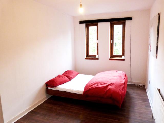 			LET, 1 Bedroom, 1 bath, 1 reception Flat			 Mortimer Road, KILBURN PARK/MAIDA VALE