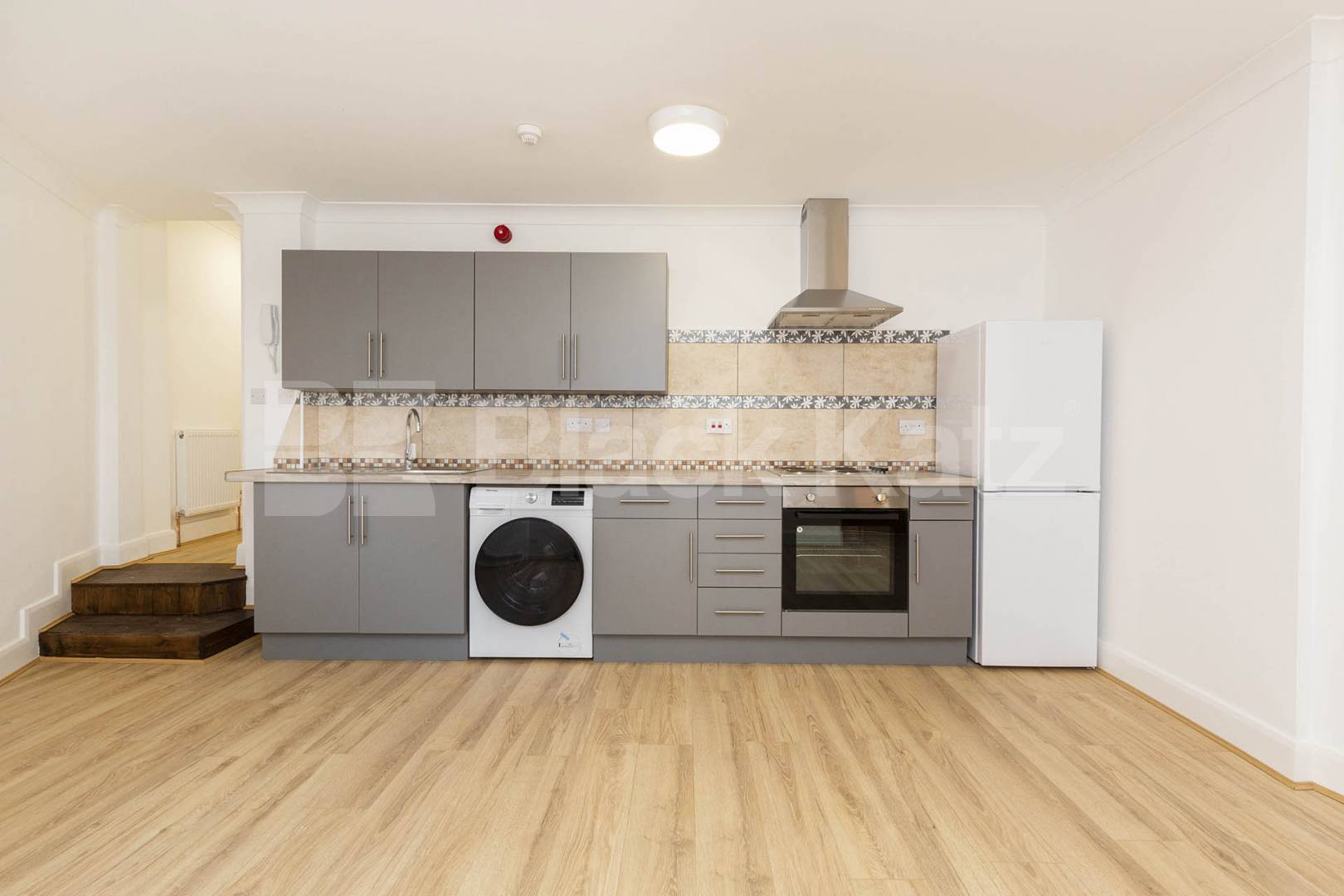 Modern and Central Apartment Burnley Road, Dollis Hill