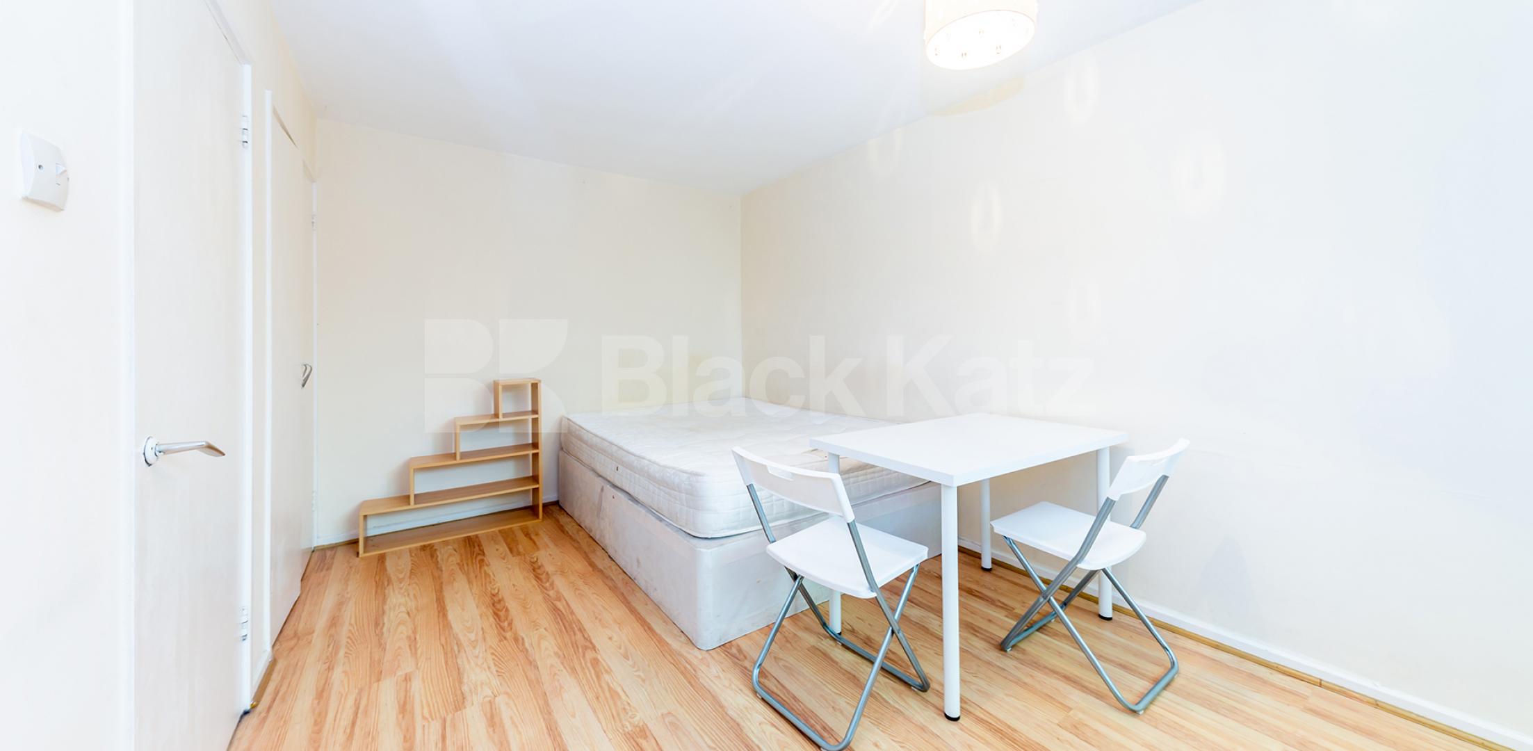 Spacious 1/2 double bedroom property with a garden Haverstock Road, Chalk Farm