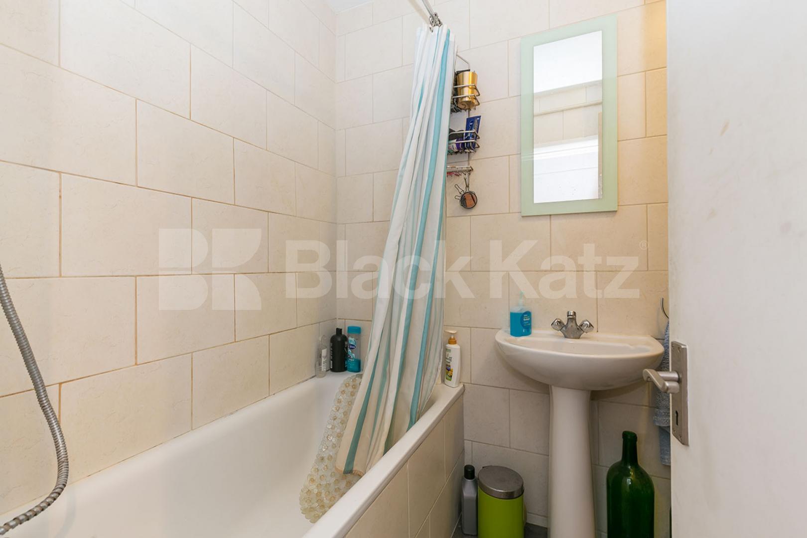 Located in the heart of Crouch End  close to all its boutiques and cafes  Crescent Road, Crouch End