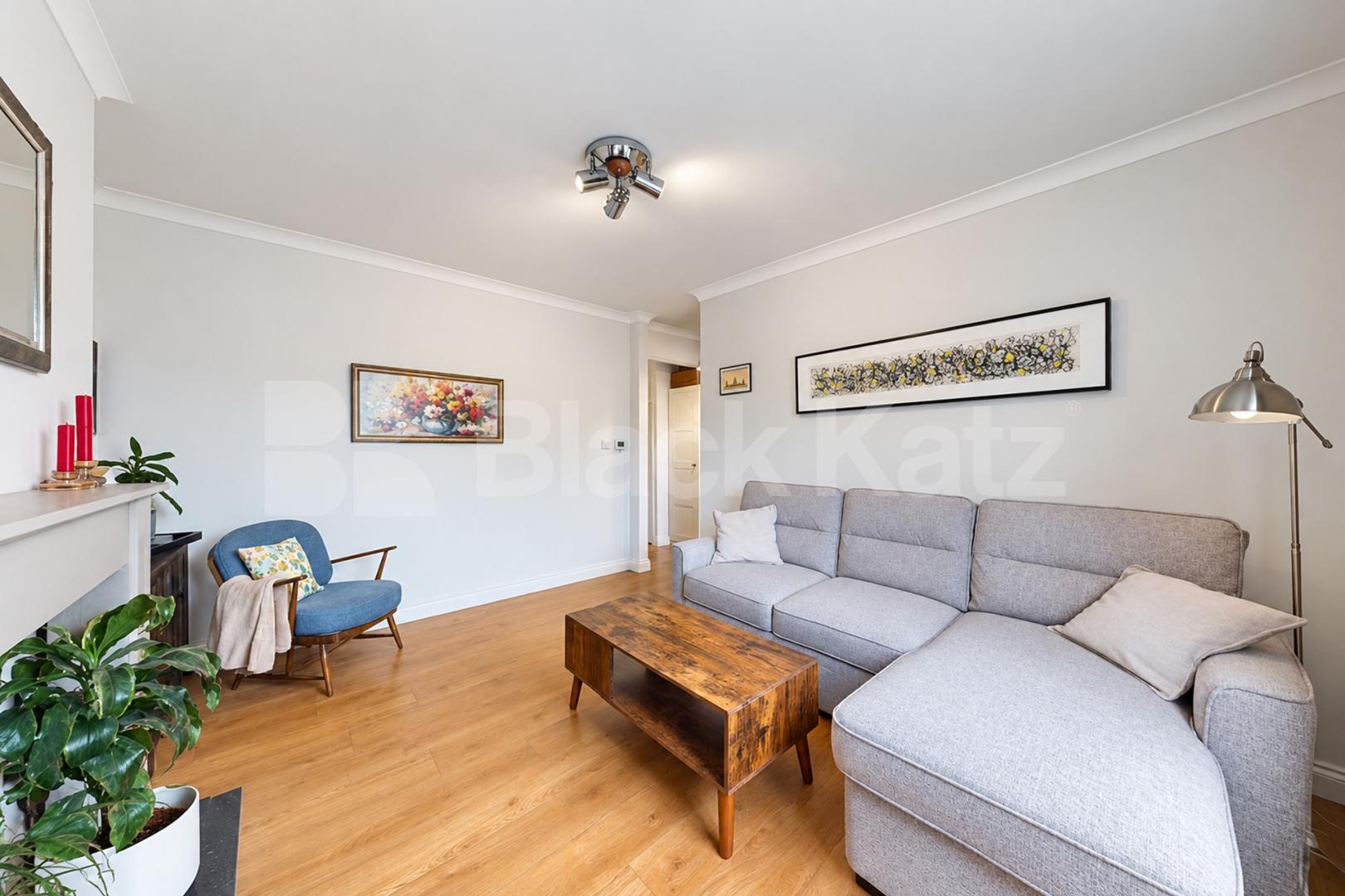 Flooded with natural light & boasting size, quality & location  Grafton Square, Clapham 