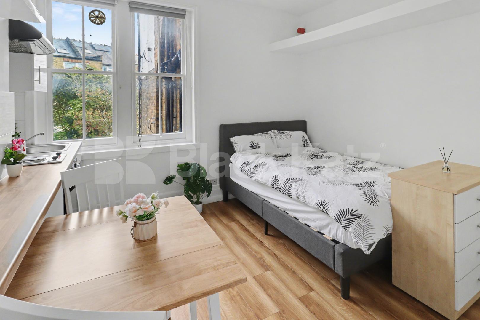 A well-presented self-contained studio apartment located on the desirable Glenloch Road, NW3 Glenloch Road, Belsize Park, NW3 (Gas and Water Included),  London