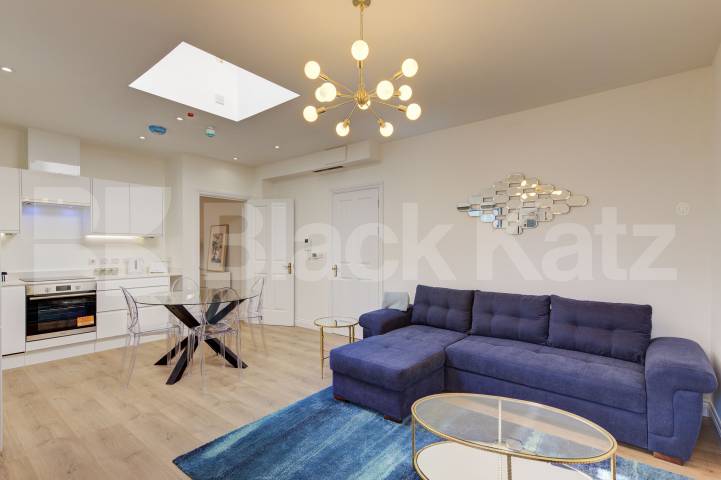Modern One-Bedroom Flat with Excellent Transport Links Phoenix Road, Euston