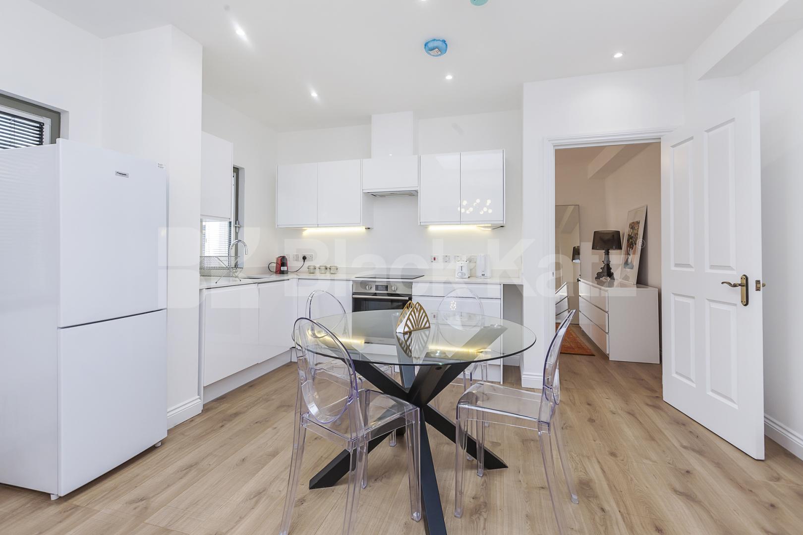 Modern One-Bedroom Flat with Excellent Transport Links Phoenix Road, Euston