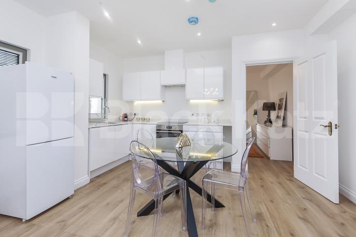 Modern One-Bedroom Flat with Excellent Transport Links Phoenix Road, Euston