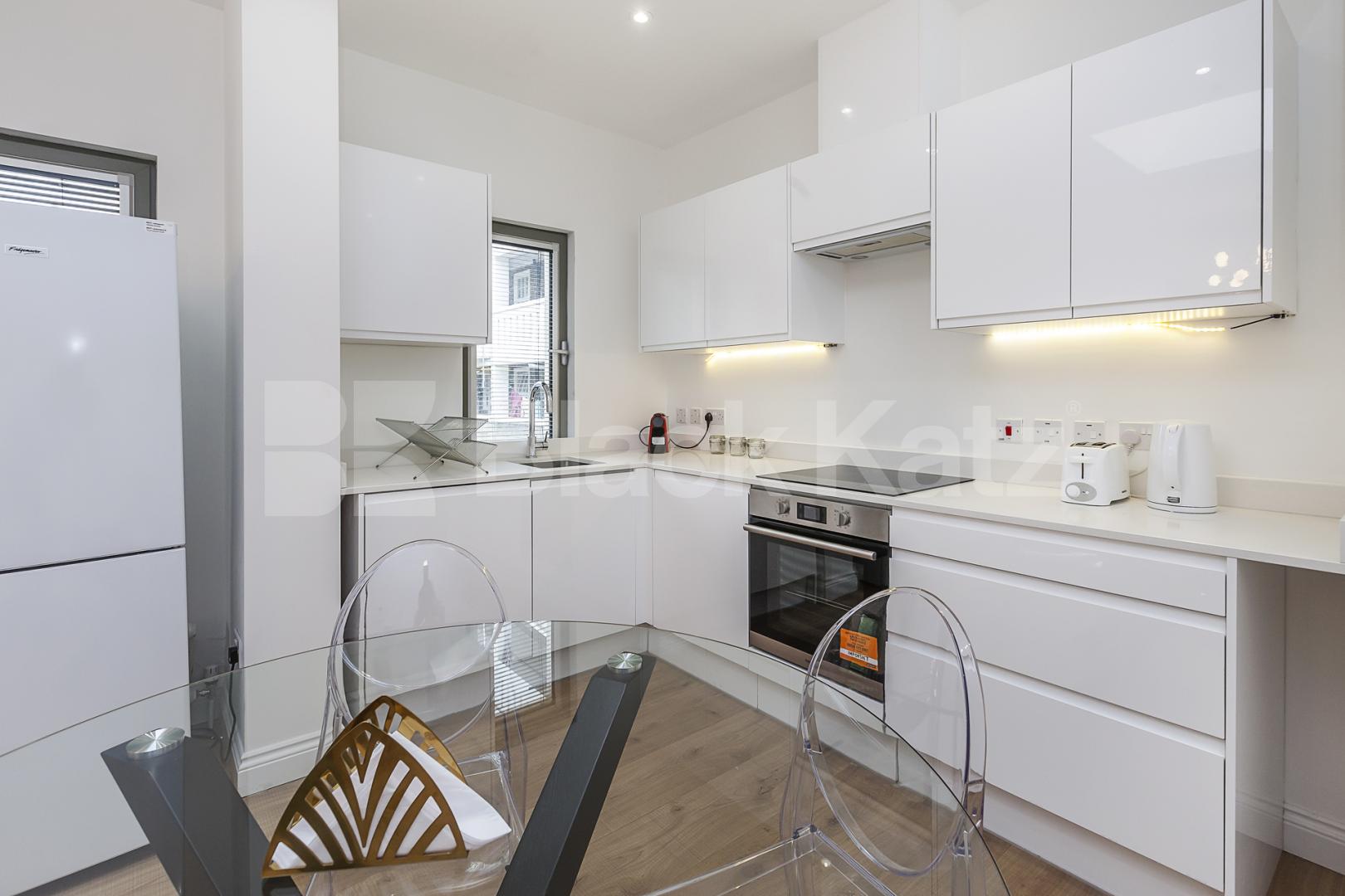 Modern One-Bedroom Flat with Excellent Transport Links Phoenix Road, Euston