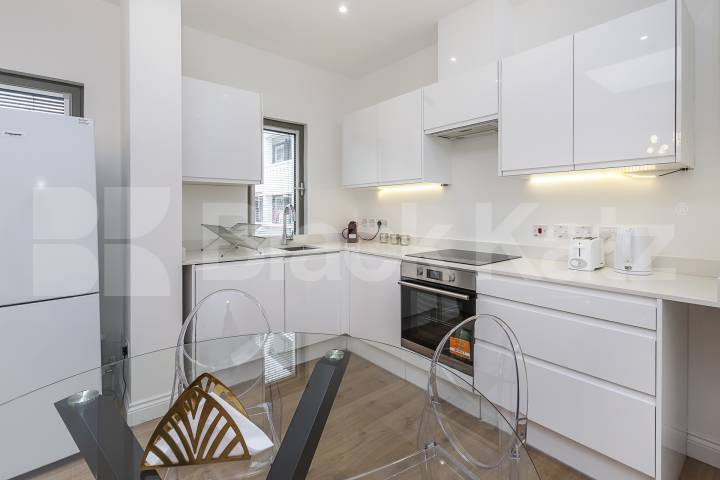 Modern One-Bedroom Flat with Excellent Transport Links Phoenix Road, Euston