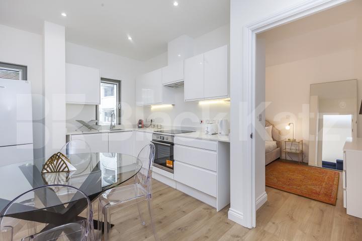 Modern One-Bedroom Flat with Excellent Transport Links Phoenix Road, Euston