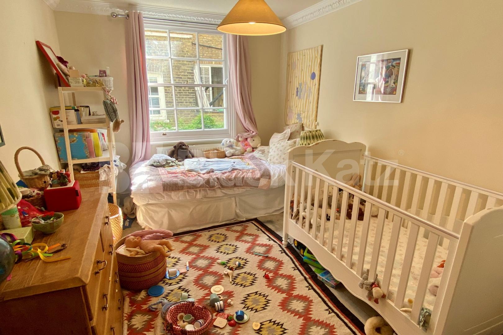 Spacious spilt level two bedroom flat beaming with character Alderney Street, Pimlico / Victoria