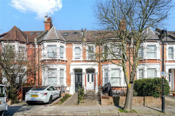 One Double Bedroom  Hillfield Road, West Hampstead