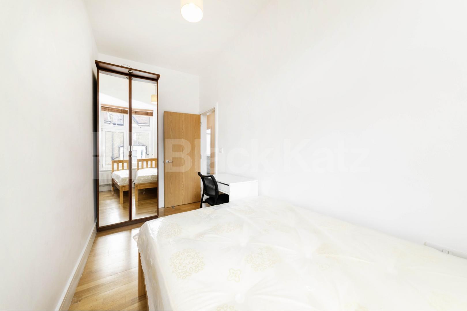 Located on the sought-after Charteris Road in the heart of Queens Park, this beautifully redecorated two-bedroom, two-bathroom apartment offers stylish and contemporary living.The property features two generous double bedrooms, both with space for de Charteris Road, Queens Park, NW6,  London