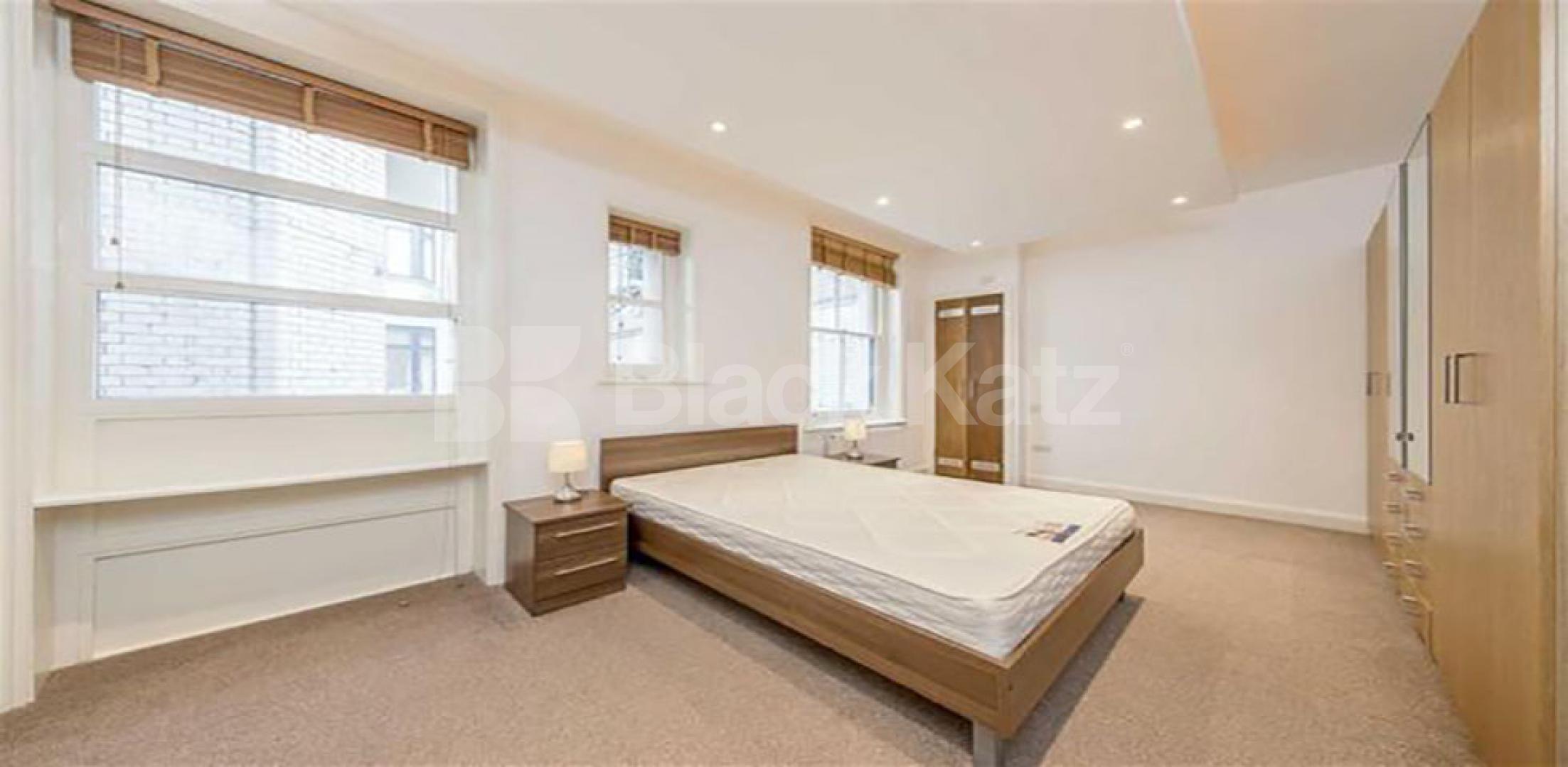 Spacious modern one bed within a private mews in Central London. Weymouth Mews, Marylebone