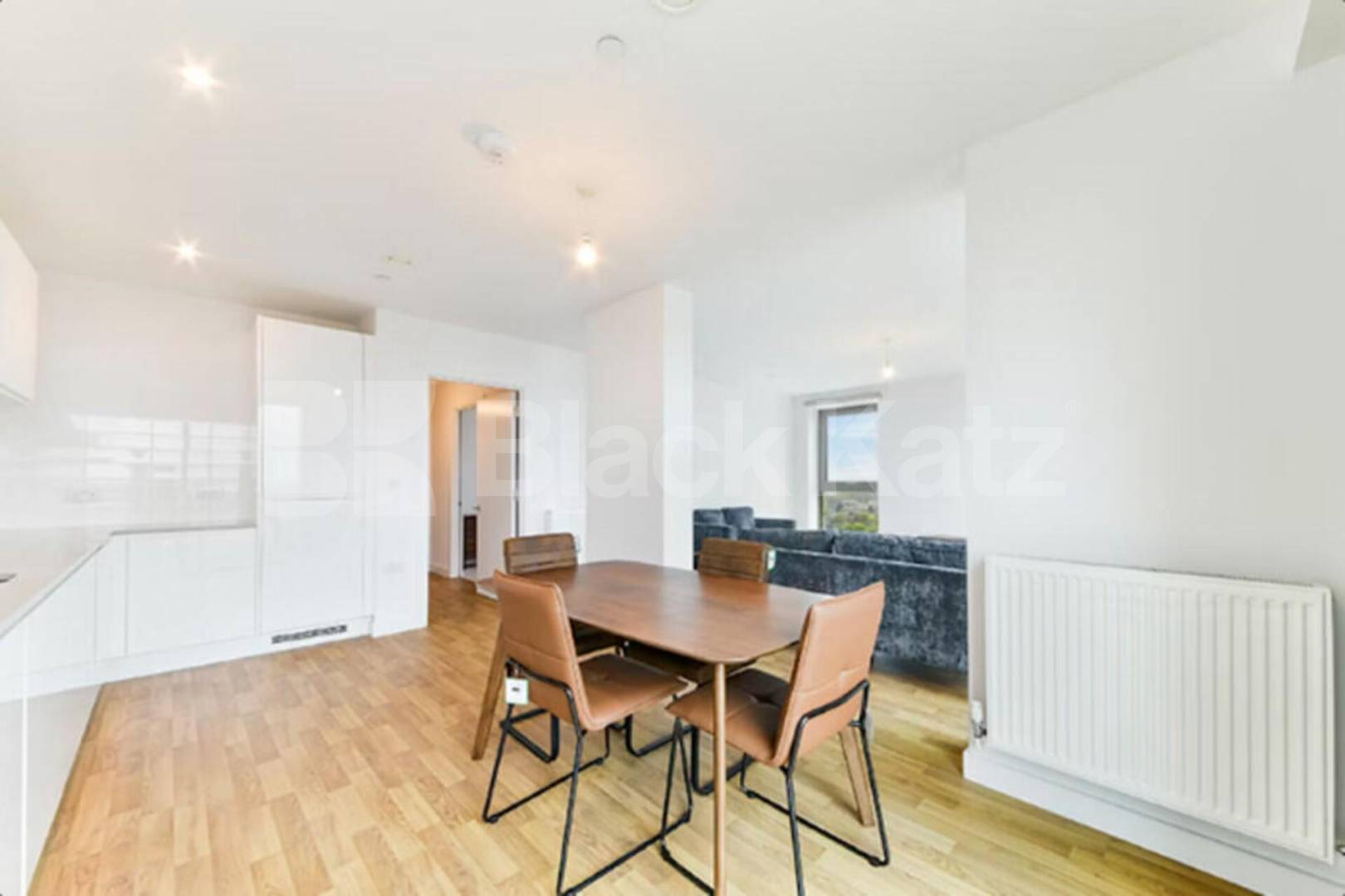 Luxury 2 Bed Apartment in Aster Apts N15 with Gym & Concierge Seven Sisters Road, Seven Sisters