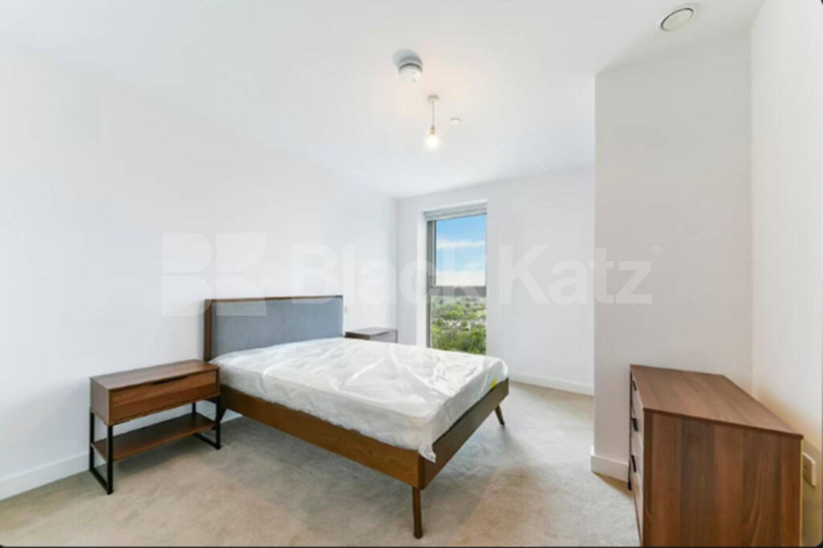 Luxury 2 Bed Apartment in Aster Apts N15 with Gym & Concierge Seven Sisters Road, Seven Sisters