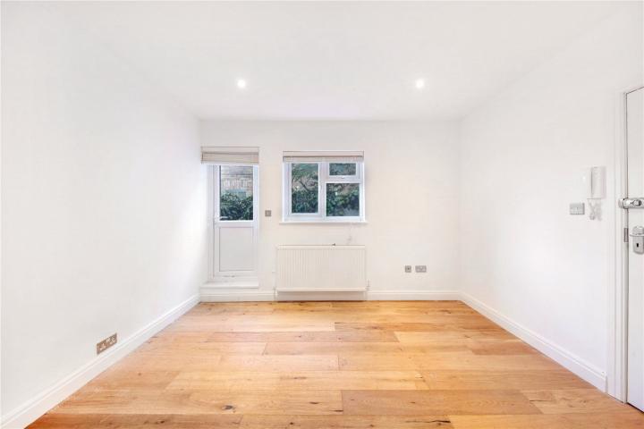 One Double Bedroom  Hillfield Road, West Hampstead