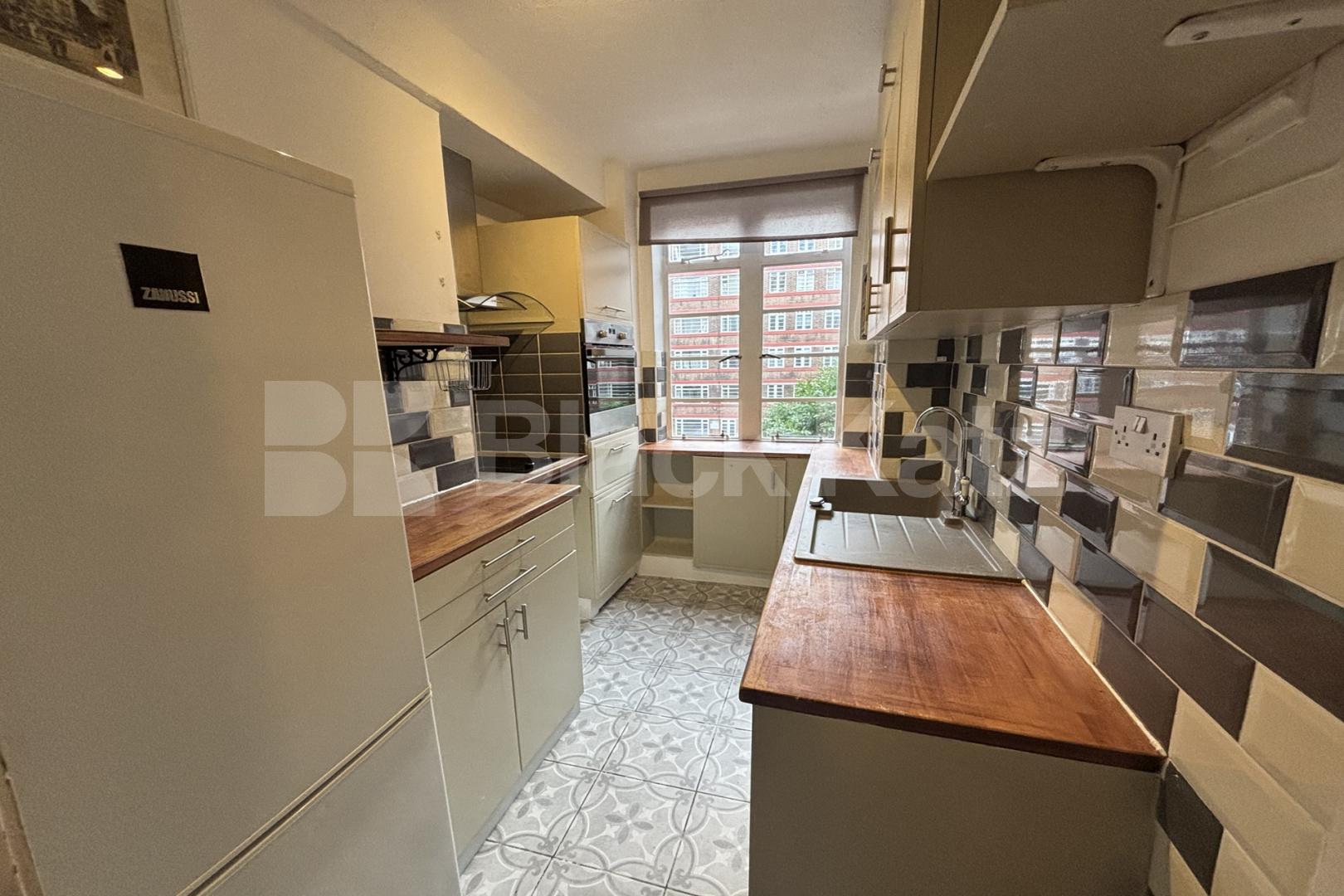 Highly desirable development with 24 hr concierge  Du Cane Court, Balham 