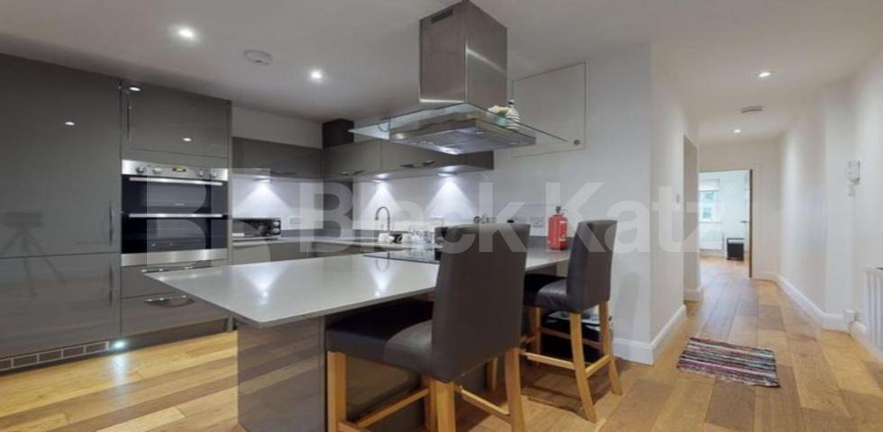 			ZONE 1 LOCATION, 1 Bedroom, 1 bath, 1 reception Apartment			 Kings Cross Road, KINGS CROSS 