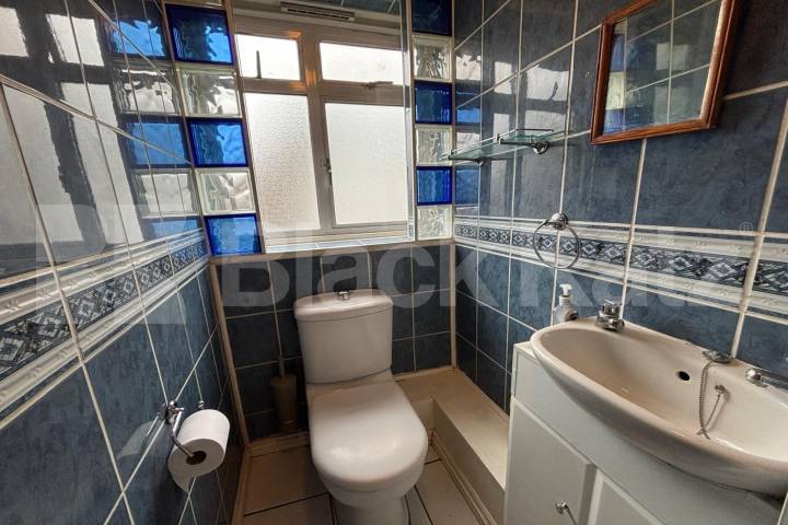 Duplex apartment includes heating & hotwater Churchill Gardens, Pimlico