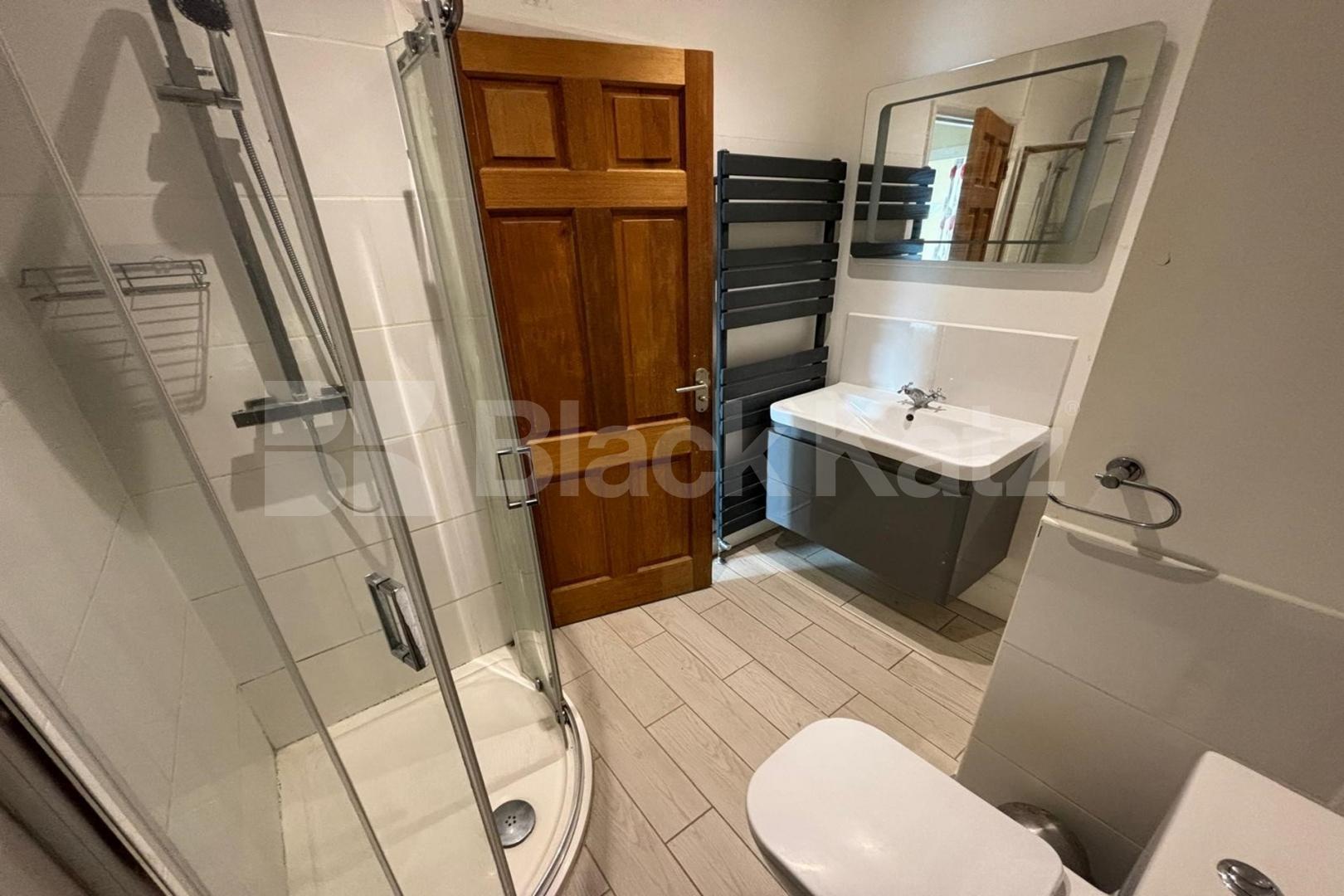 Offering 1235 Sq.Ft.of living space with charming garden & extra study room Charleston street , Elephant and Castle