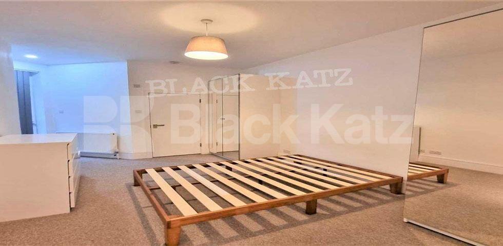 			NEW INSTRUCTION!, 1 Bedroom, 1 bath, 1 reception Flat			 Glenloch Road, HAMPSTEAD