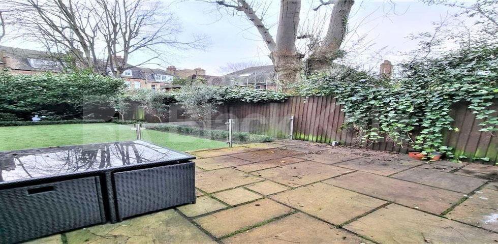 			NEW INSTRUCTION!, 1 Bedroom, 1 bath, 1 reception Flat			 Glenloch Road, HAMPSTEAD