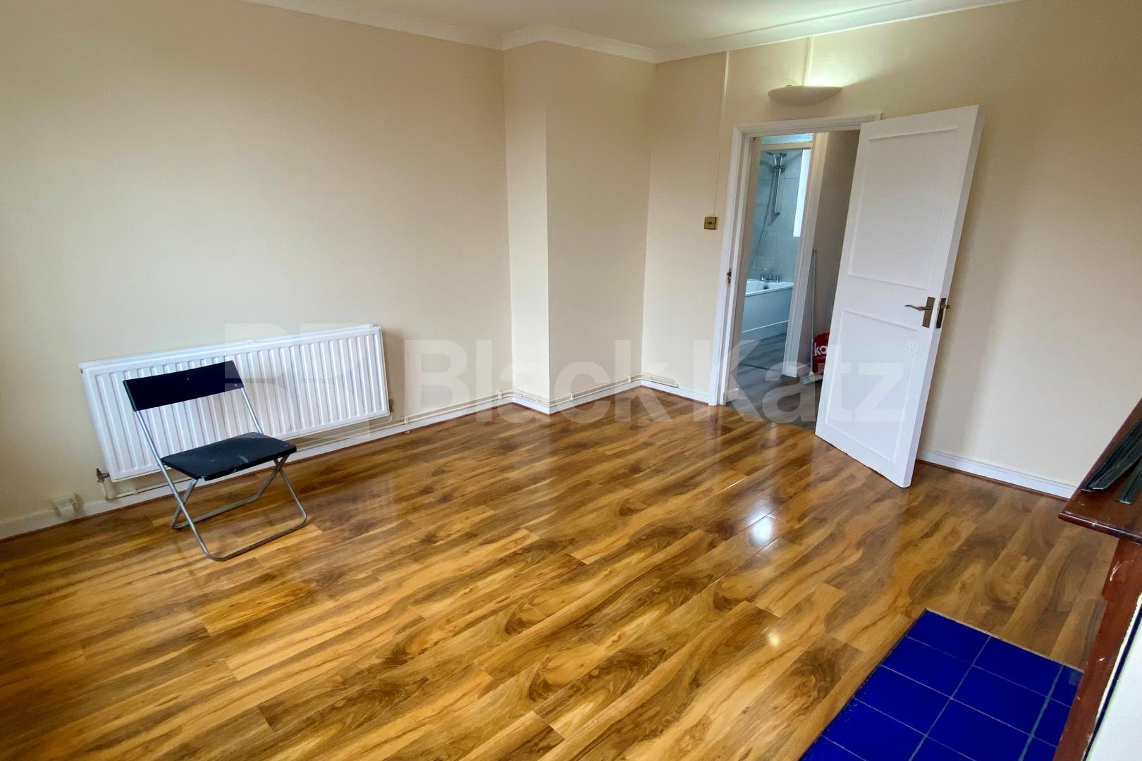 			2 Bedroom, 1 bath, 1 reception Apartment			 Tabard Street, London Bridge