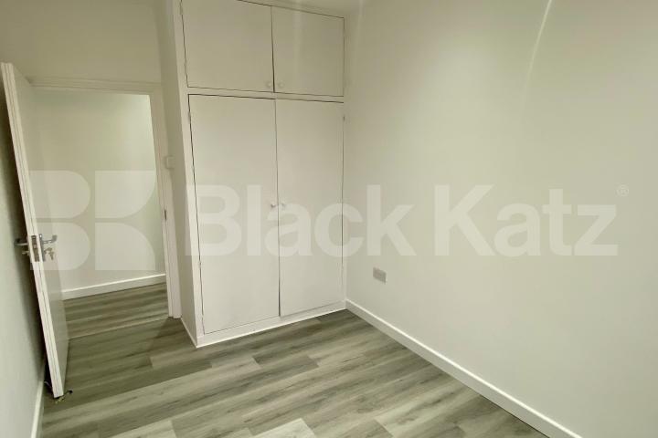 Newly refurbished bright & airy first floor period conversion  Walworth Road, Elephant and Castle