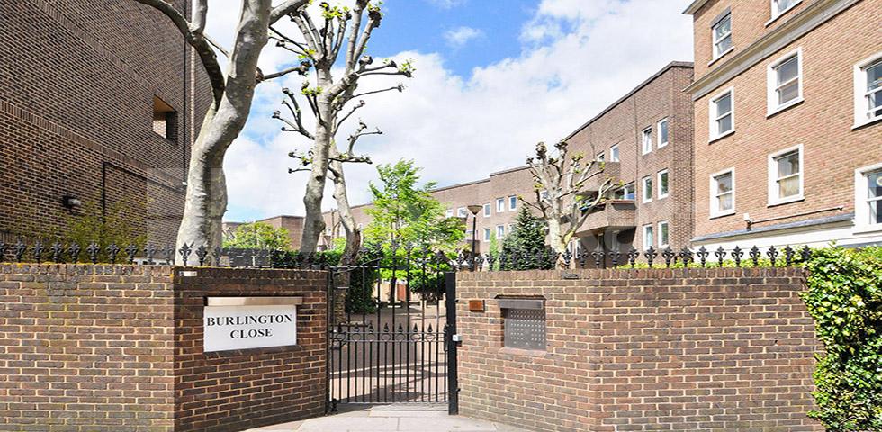 			SPACIOUS 3 BED WITH GARDEN!, 3 Bedroom, 1 bath, 1 reception Flat			 Burlington Close , Westbourne Park - Maida Vale