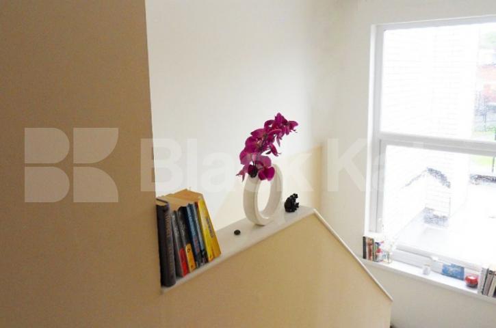 			1 Bedroom, 1 bath, 1 reception Flat			 High Street Hornsey, HORNSEY