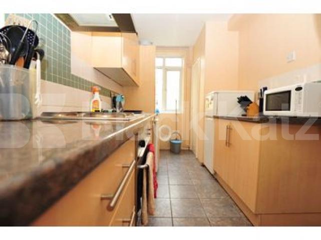 			3 Bedroom, 1 bath, 1 reception Flat			 Waverley Grove, Finchley Central