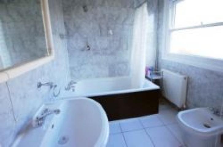 			New Instrction, 1 Bedroom, 1 bath, 1 reception Flat			 Chippenham Road, MAIDA VALE/WESTBOURNE PARK