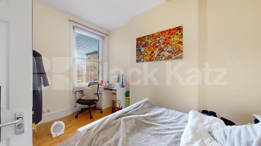 A rare opportunity to rent a large, fully furnished three-bedroom, two-bathroom apartment in the heart of Chiswick, located on the vibrant Chiswick High Road Chiswick High Road, London, W4,  London