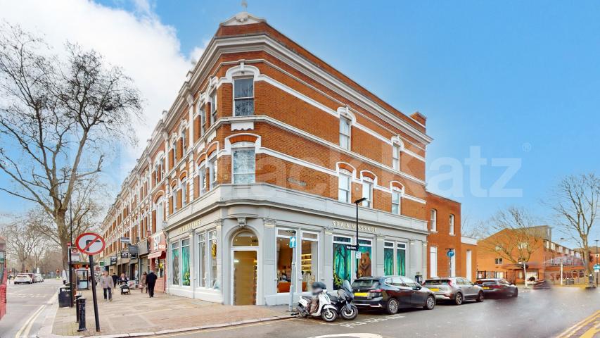 A rare opportunity to rent a large, fully furnished three-bedroom, two-bathroom apartment in the heart of Chiswick, located on the vibrant Chiswick High Road Chiswick High Road, London, W4,  London