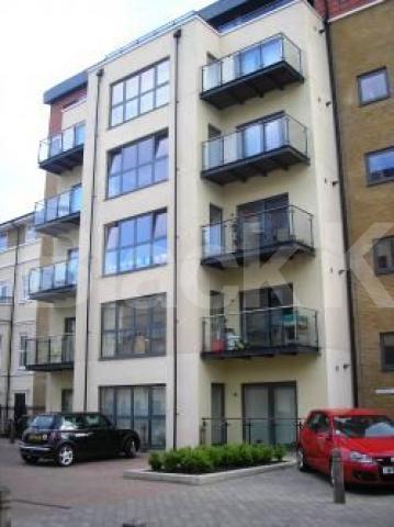 			NEW INSTRUCTION!!, 2 Bedroom, 1 bath, 1 reception Flat			 Canal Boulevard, CAMDEN