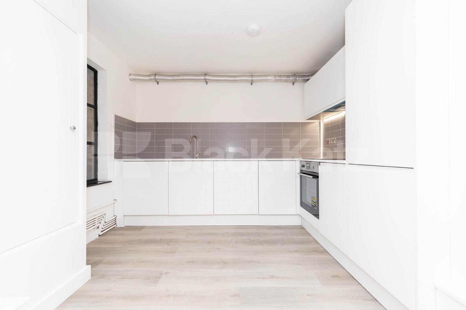 819sqft studio located within a warehouse conversion Springfield House lofts - Tyssen Street, Dalston