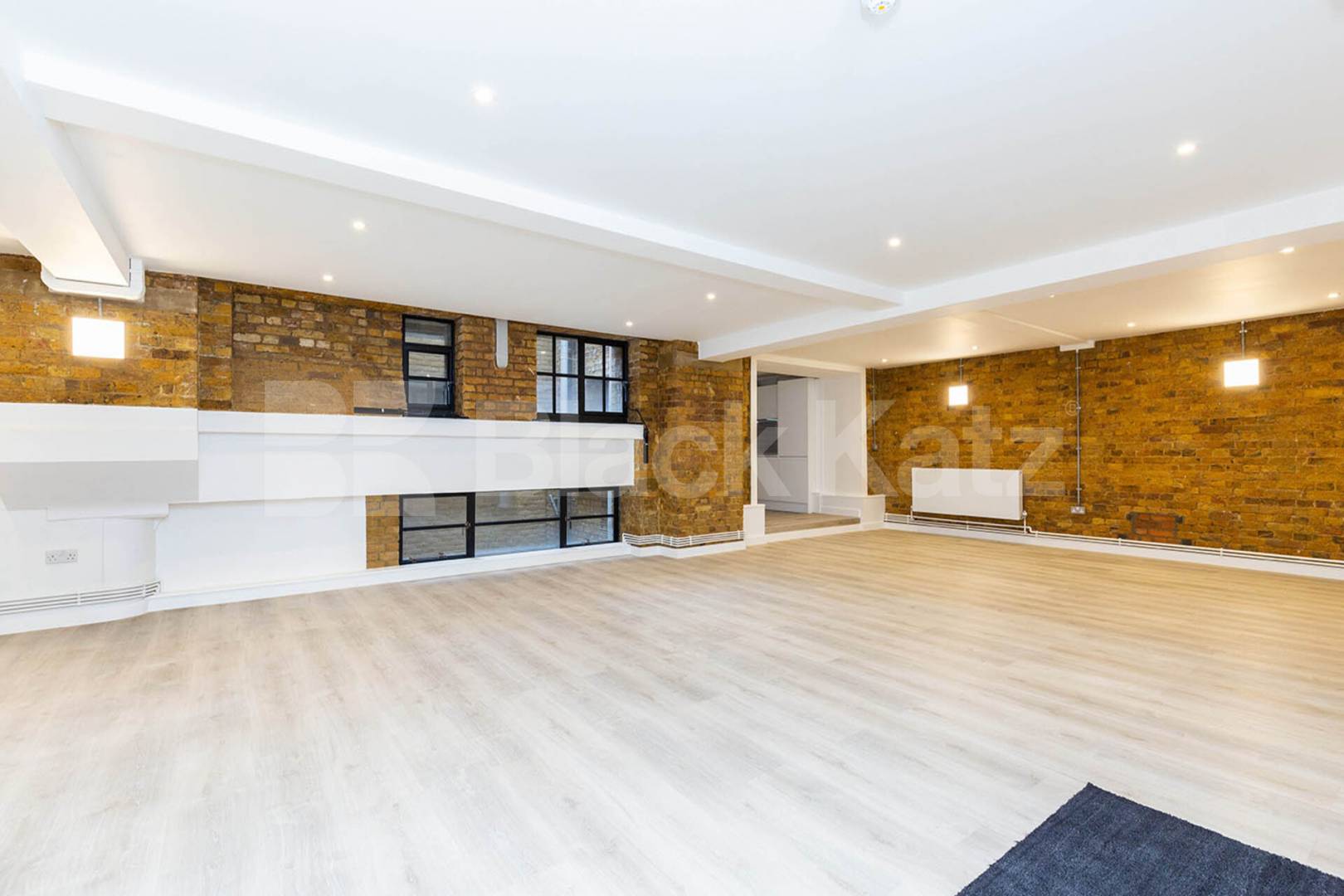 819sqft studio located within a warehouse conversion Springfield House lofts - Tyssen Street, Dalston