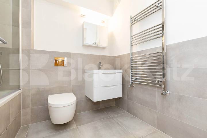 819sqft studio located within a warehouse conversion Springfield House lofts - Tyssen Street, Dalston
