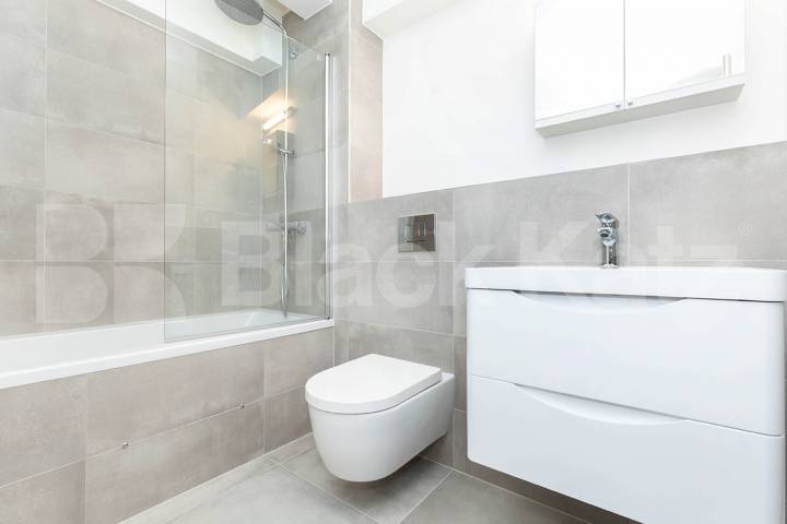 819sqft studio located within a warehouse conversion Springfield House lofts - Tyssen Street, Dalston