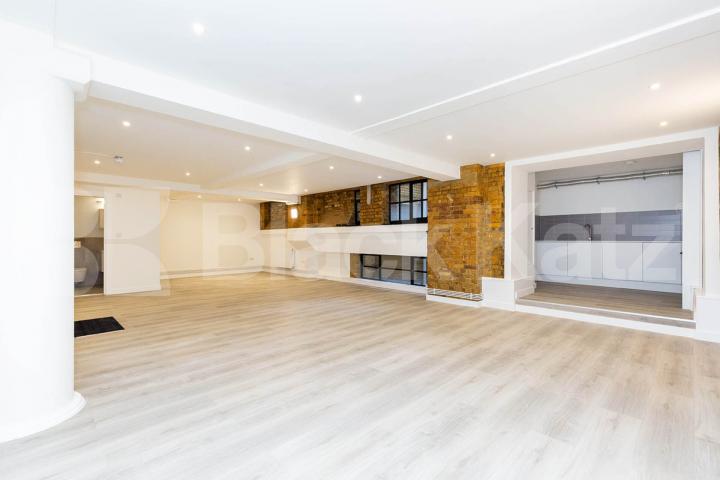 819sqft studio located within a warehouse conversion Springfield House lofts - Tyssen Street, Dalston