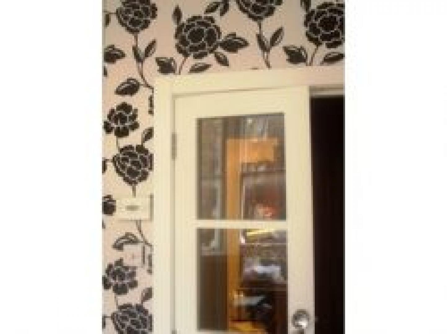 			2 Bedroom, 1 bath, 1 reception Flat			 Fortune Green Road, WEST HAMPSTEAD