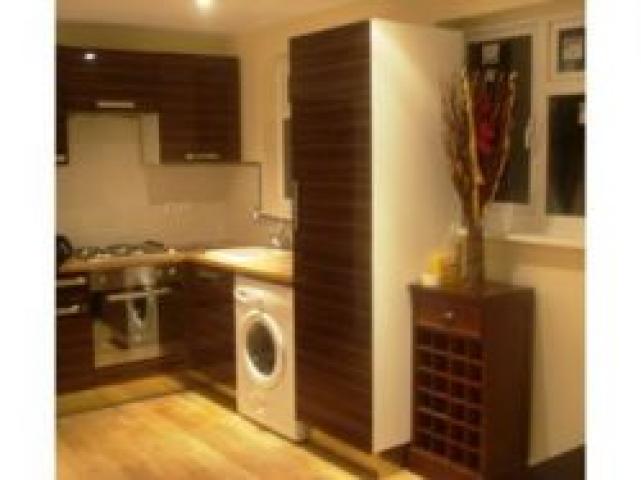 			2 Bedroom, 1 bath, 1 reception Flat			 Fortune Green Road, WEST HAMPSTEAD