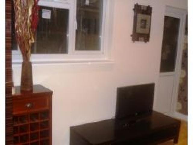 			2 Bedroom, 1 bath, 1 reception Flat			 Fortune Green Road, WEST HAMPSTEAD