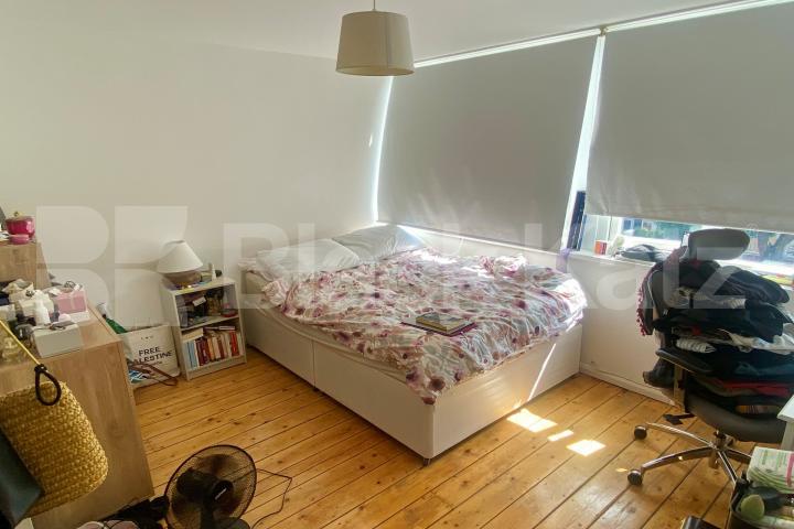 Superbly located duplex apartment   Thessaly Road, Stockwell/Vauxhall/Battersea