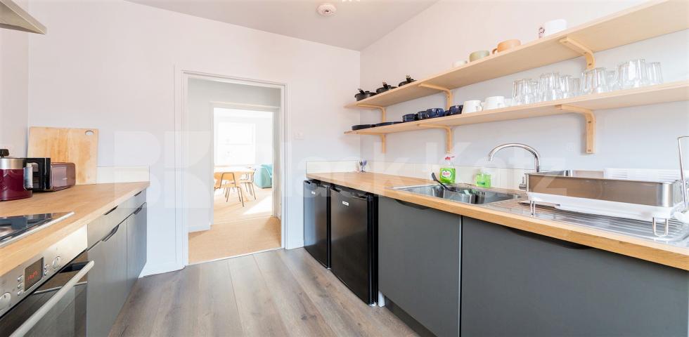			RECENTLY REFURBISHED , 3 Bedroom, 1 bath, 1 reception Apartment			 Hortensia House, Hortensia Road, Chelsea / Fulham Broadway 