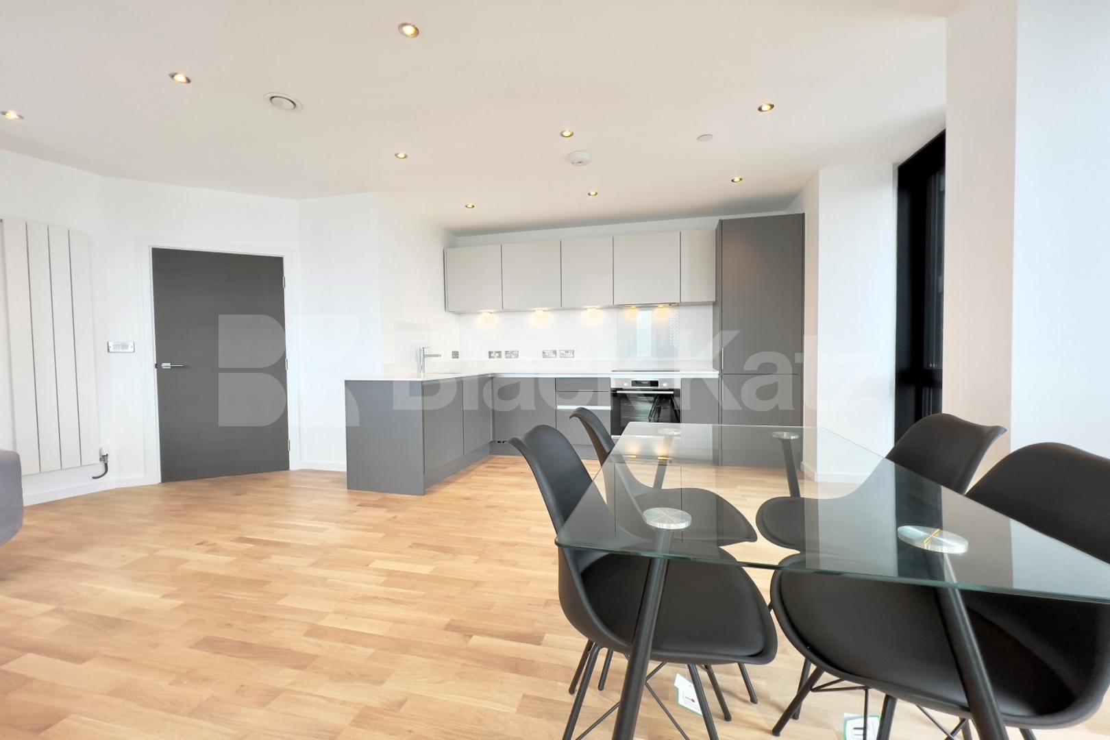Stylish & contemporary & boasting 830 Sq. Ft. of living & entertaining space The Ceramic Building - Newington Causeway , Borough