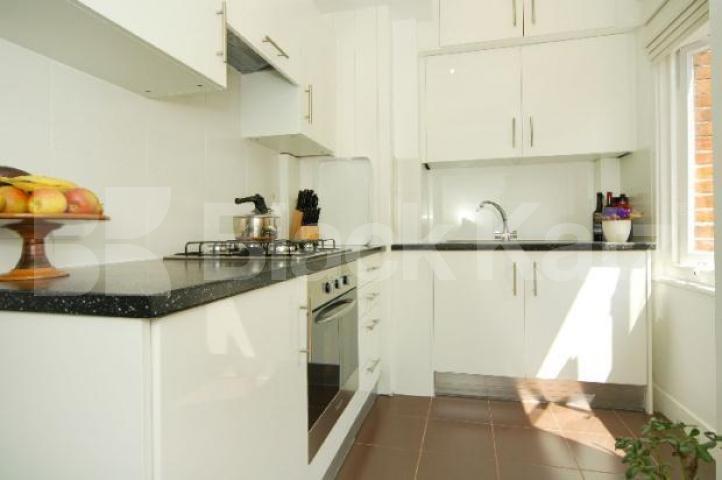 			Location! Location! Location!, 1 Bedroom, 1 bath, 1 reception Apartment			 Red Lion Square, HOLBORN