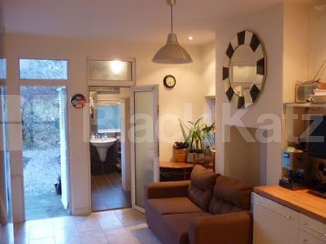 			2 Bedroom, 1 bath, 1 reception Ground Floor Flat			 Rathcoole Gardens, Crouch End