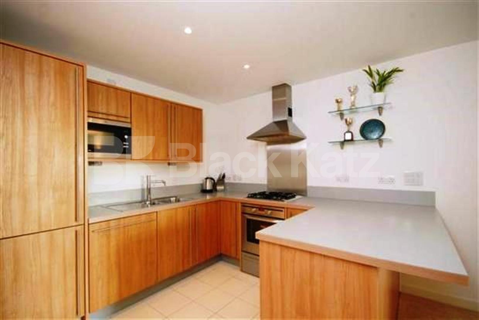 			NEW INSTRUCTION!, 2 Bedroom, 1 bath, 1 reception Flat			 Eden Grove, HOLLOWAY 