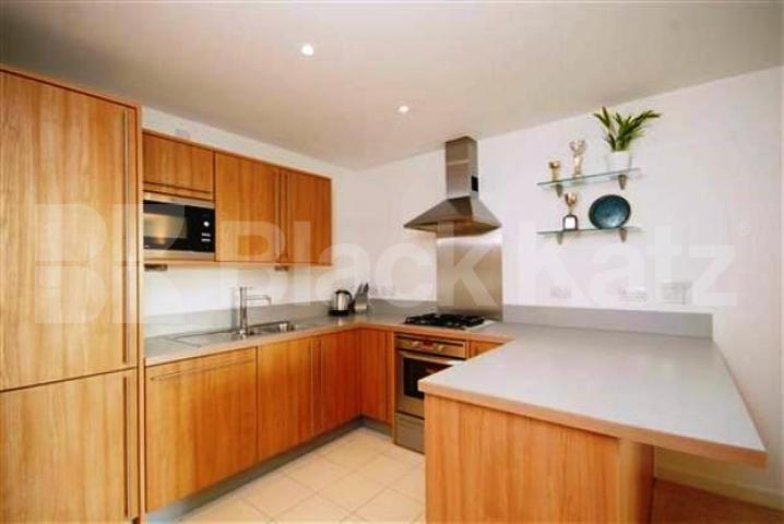 			NEW INSTRUCTION!, 2 Bedroom, 1 bath, 1 reception Flat			 Eden Grove, HOLLOWAY 