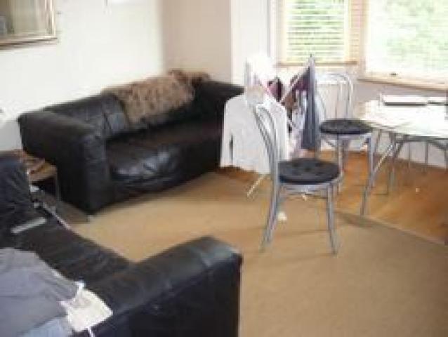 			2 Bedroom, 1 bath, 1 reception Flat			 Saltram Crescent, MAIDA VALE